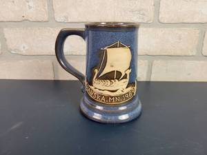 lot 2414 image: 1989 SANDHURST Pottery - New Ulm, MN Beer Stein - Hanska, MN