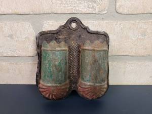 lot 2433 image: Antique Tin Matchstick Holder w Striker