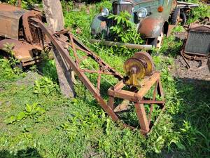 lot 6 image: Antique Wrecker Boom - Gold Foundry Co. Independence, MO