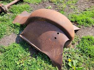 lot 7 image: 1930s Chevrolet Fenders