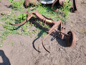 lot 14 image: FORD Model AA Truck Front Axle Assembly