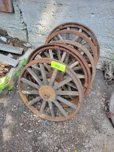 lot 42 image: (5) Wood Spoke FORD Model T Wheels