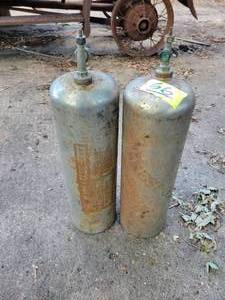 lot 66 image: (2) Prestolite Headlight Gas Tanks