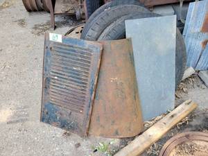 lot 69 image: FORD Model A Hood and Side Panel