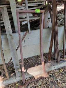 lot 88 image: FORD Model A Windshield Frame