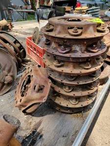 lot 150 image: (8) FORD Model A Clutches