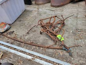 lot 162 image: (5) FORD Model A Throttle Linkages