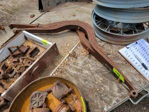 lot 178 image: (2) FORD Model T Rear Springs