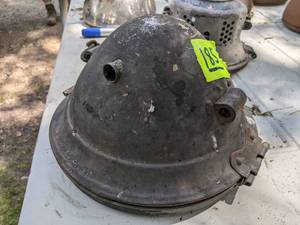 lot 185 image: Antique Brass Era Headlight