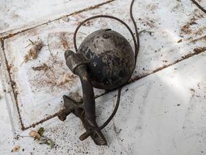 lot 233 image: Antique Fog  Cowl Light with Bracket