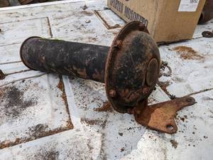 lot 252 image: Antique Car Horn