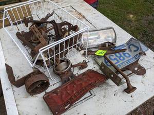 lot 269 image: Large Lot of Assorted FORD Model A Taillights, Brackets, License Plates and More