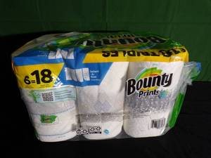 lot 68 image: Brand New Bounty Paper Towels - Select-a-Size Prints - Triple Printed - 6 Rolls