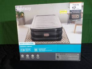 lot 78 image: Brand New Bestway Deluxe Double High 17 Air Mattress with Built in Pump - Twin