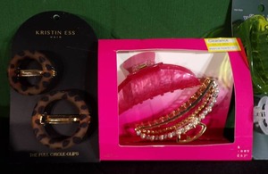 lot 137 image: Lot of 5 - Hair Clip Cards (Kristin Ess, a new day, Wild Fable)