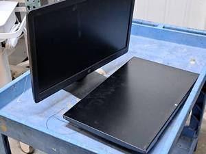 lot 157 image: Lot of (2) HP Computer Monitors - ProDisplay P232, Z23n Narrow Bezel IPS Display 23 LCD