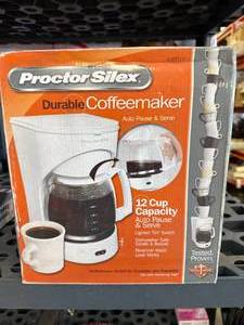 lot 29 image: New 12 Cup Coffee Maker