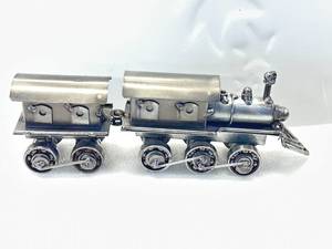 lot 41 image: Custom Made Metal 2pc Train 9 Inches Long