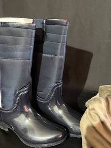 lot 30 image: Tommy Hilfiger Rain Boots and Rue 21 Boots