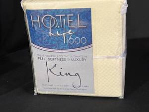 lot 27 image: Hotel Life 1600 Series King Sheet Set - Cream