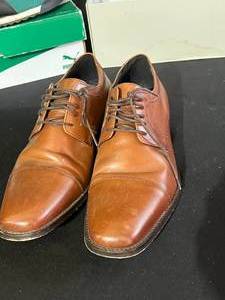 lot 35 image: Mens Puma Green Sneakers, J Murphy Dress Shoes