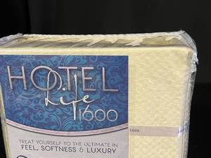 lot 43 image: Hotel Life Series 1600 Cream Sheet Set - Twin XL (1)