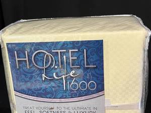 lot 47 image: Hotel Life Series 1600 Cream Sheet Set - California King (3)