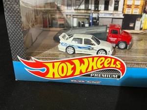 lot 56 image: Fast & Furious set of 4 Hot Wheels