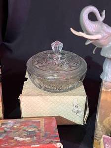 lot 114 image: Vintage Avon Bootles, Soap and Containers