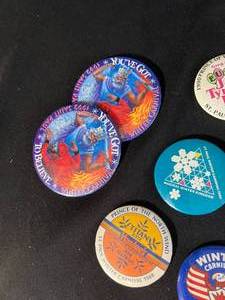 lot 123 image: St. Paul Winter Carnival Buttons