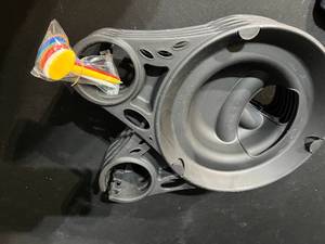 lot 152 image: New Set of 8 Plate & Cup Caddy