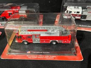 lot 165 image: Lot of 5 Fire Truck Models - New