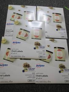 5 packages of 200 avery oval labels...