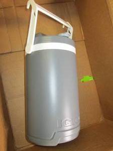 igloo 1 gallon jug ...