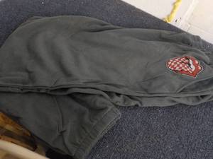 1 size 3X Rolling Stones Sweatpants...