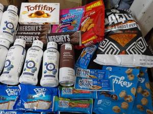 Large Variety of Food- see all pict...