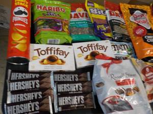 Large Variety of Food- see all pict...