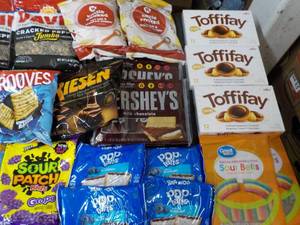 Large Variety of Food- see all pict...