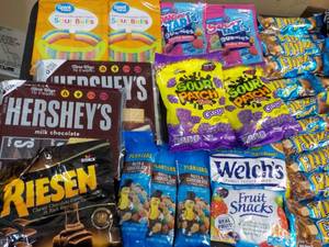 Large Variety of Food- see all pict...