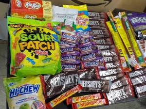 Large Variety of Food- see all pict...