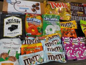 Large Variety of Food- see all pict...