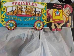 18 - 1 34 oz Boxes Sprinkled Amina...