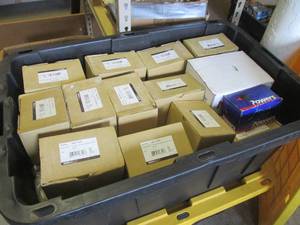 lot 8 image: (CS) 27 Gallon Tote Full of Assorte...