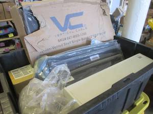 lot 10 image: (CS) 27 Gallon Tote Full of Assorte...