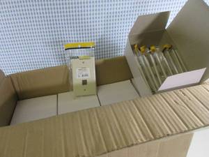 lot 11 image: (EW3) Case with 170 Data Comm Keyst...