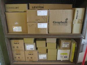lot 35 image: (FDS) 2 Shelves of Assorted AV Acce...