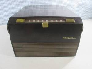 lot 61 image: (D-3) RCA Victor 9-Y-510 RadioReco...