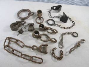lot 71 image: (EC1) Assorted Vintage Metal Rings ...