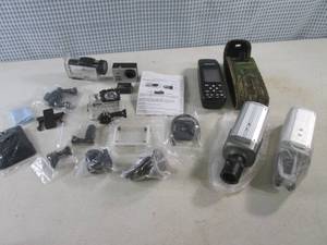 lot 103 image: (CS) Action Cameras with Accessorie...