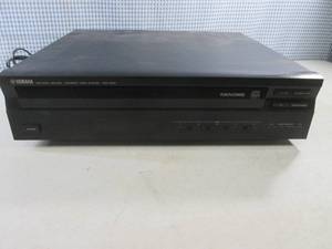 lot 106 image: (D-2) Yamaha CDC-505 5-Disc Compact...